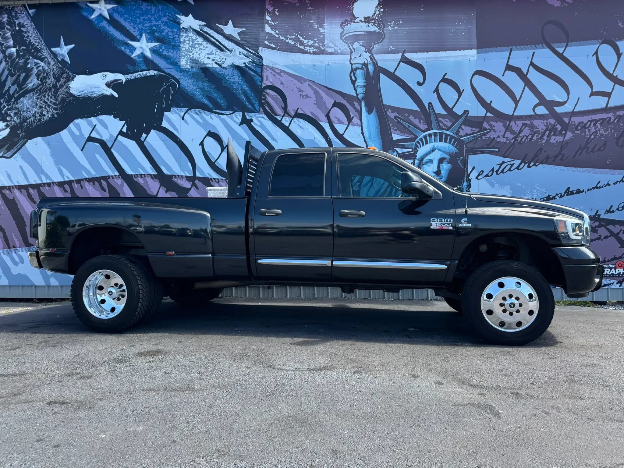 Used 2009 Dodge Ram 3500 Truck Laramie w/ Trailer Tow Group AWD/4WD image 1
