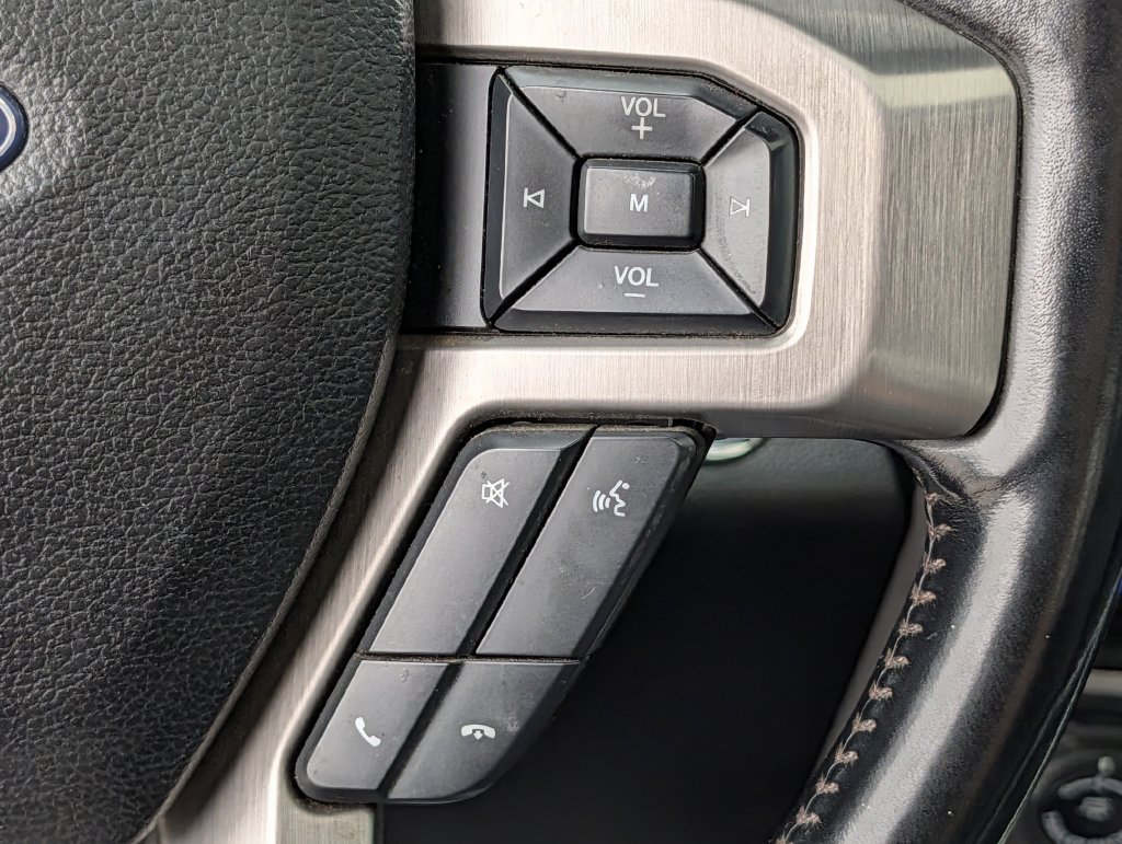Used 2020 Ford F350 Platinum w/ Tremor Off-Road Package AWD/4WD image 22