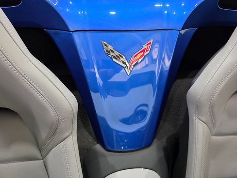 Used 2019 Chevrolet Corvette Stingray Convertible w/ 2LT Preferred Equipment Group RWD image 30