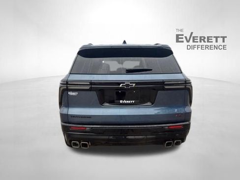 Used 2026 Chevrolet Traverse RS FWD image 6