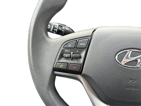 Used 2017 Hyundai Tucson SE image 33