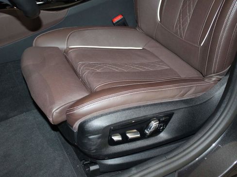 Certified 2023 BMW M550i xDrive w/ Dynamic Handling Package image 14