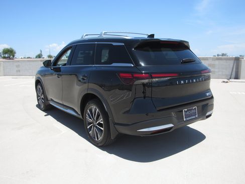 Used 2026 INFINITI QX60 Luxe w/ Family Package AWD/4WD image 6