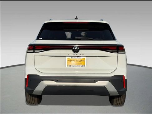 New 2026 Volkswagen Tiguan S image 5