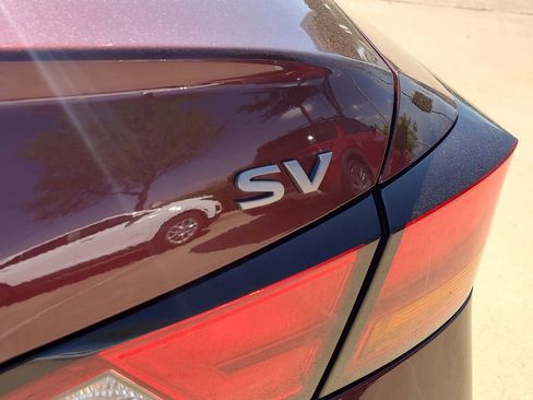 Certified 2024 Nissan Altima 2.5 SV image 7