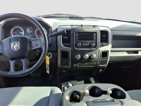 Used 2018 RAM 3500 Tradesman w/ Chrome Appearance Group image 12