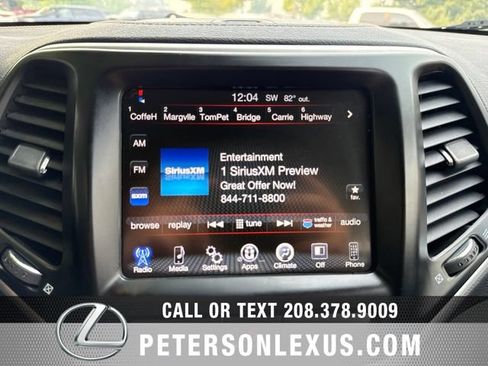 Used 2018 Jeep Cherokee Latitude Plus FWD image 15