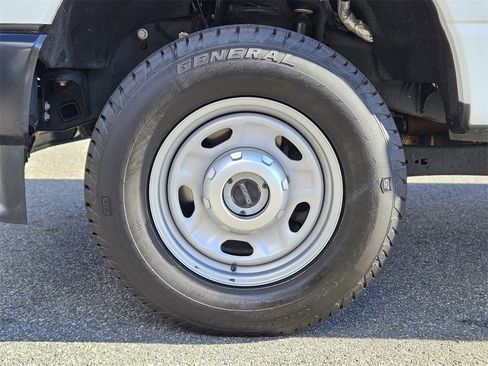 Used 2024 Ford F350 XL w/ Snow Plow Prep Package image 30