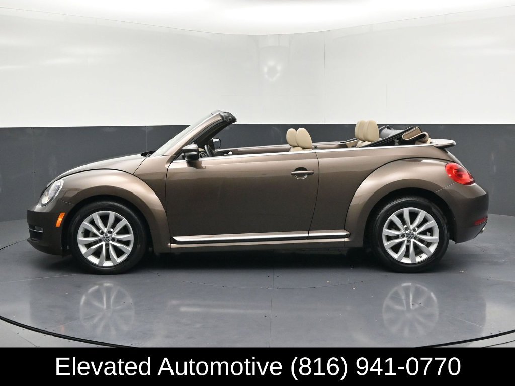 Used 2015 Volkswagen Beetle TDI FWD image 29