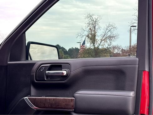 Used 2022 GMC Sierra 1500 Denali w/ Denali Premium Package image 19