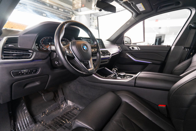 Used 2023 BMW X5 xDrive40i w/ Premium Package AWD/4WD image 4