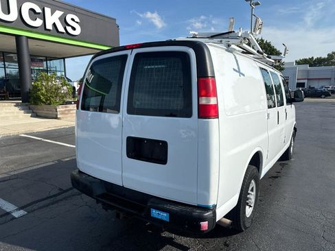 Used 2016 Chevrolet Express 2500 RWD image 8