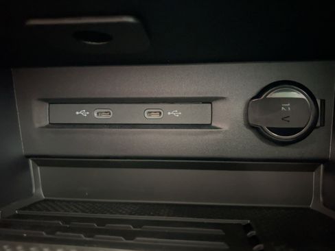 New 2026 Volkswagen Taos SE image 31