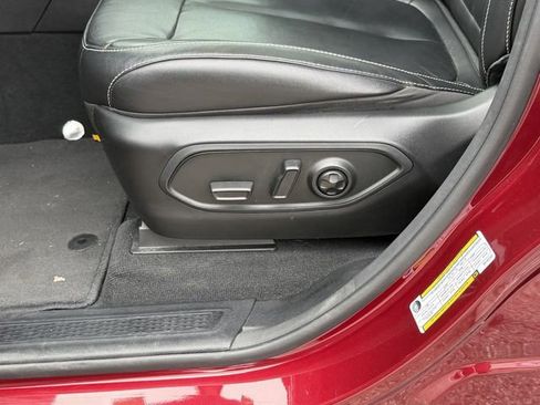 Used 2022 Jeep Grand Cherokee Limited 4xe image 13