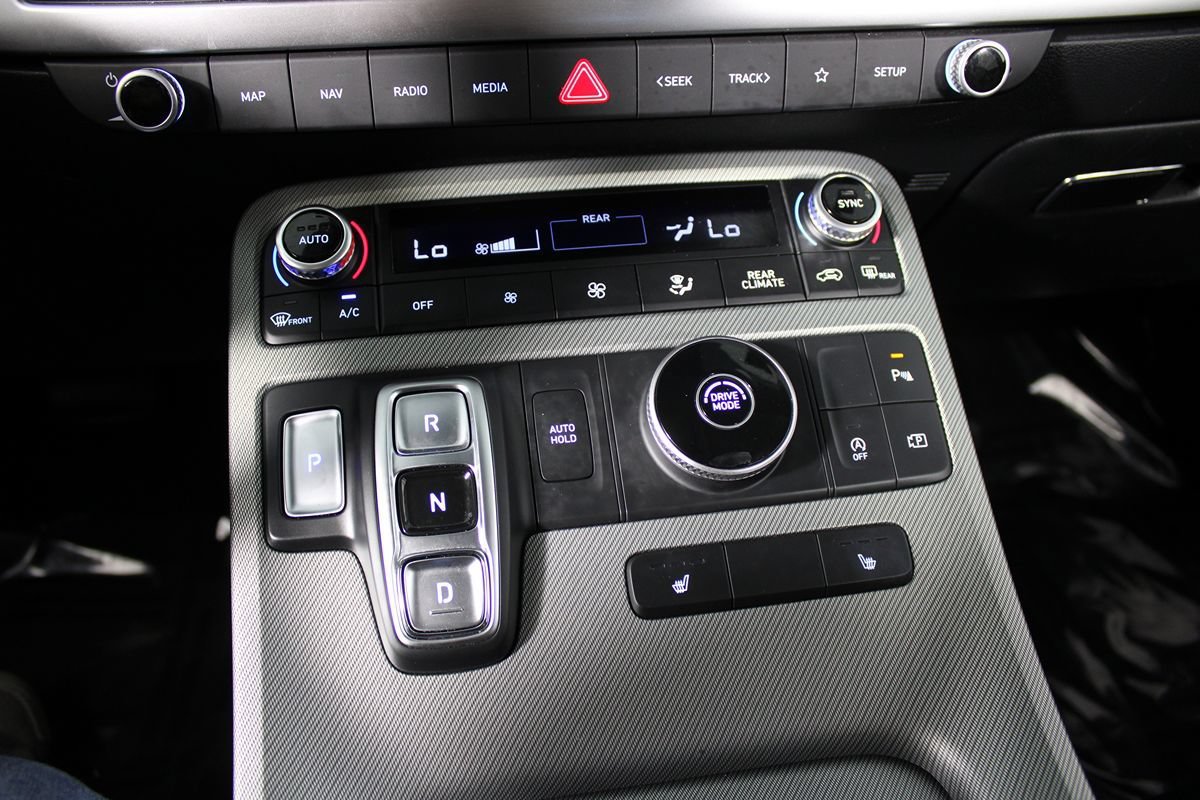 Used 2025 Hyundai Palisade SEL FWD image 18