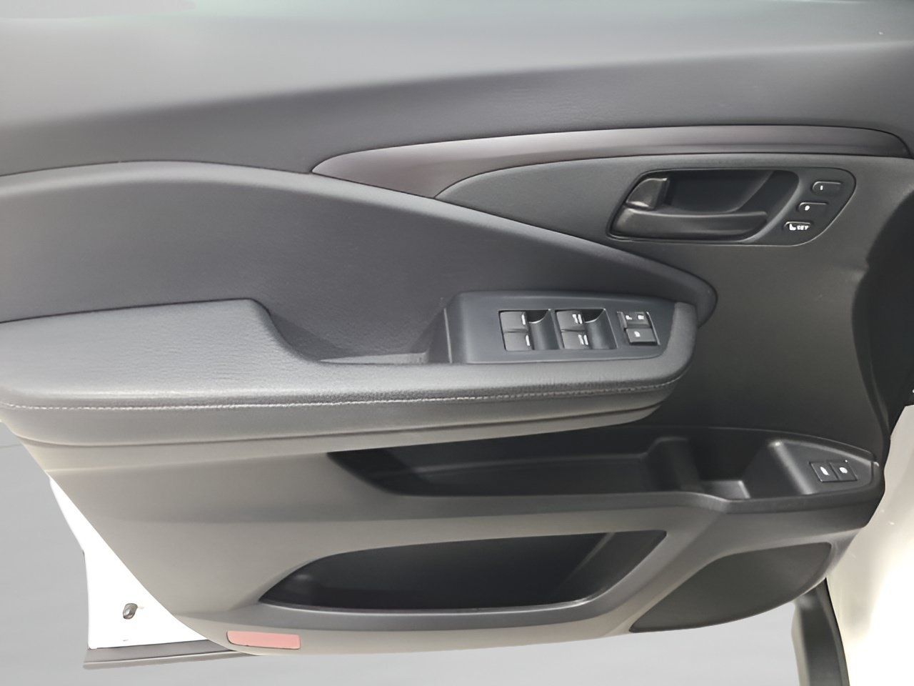 Used 2023 Honda Passport EX-L image 21