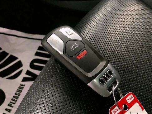 Used 2018 Audi Q7 3.0T Prestige w/ Prestige Package image 18