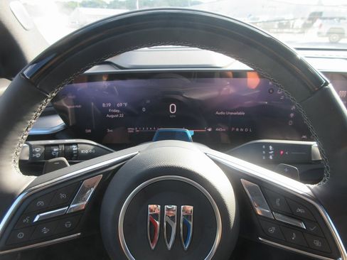 New 2026 Buick Enclave Avenir w/ Super Cruise Package image 18