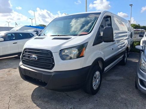 Used 2019 Ford Transit 250 130 Low Roof w/ Exterior Upgrade Package RWD image 3