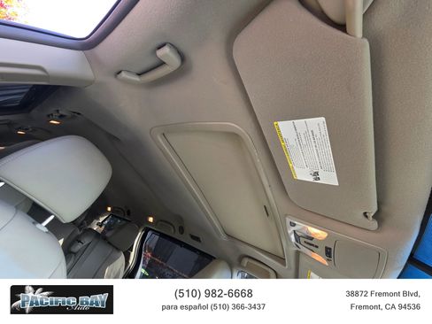 Used 2013 Toyota Sienna XLE image 24