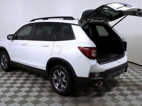 Used 2023 Honda Passport TrailSport image 10
