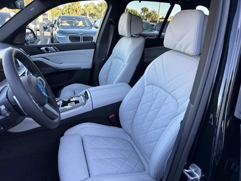 New 2026 BMW X5 xDrive40i w/ M Sport Package image 22