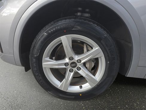 Used 2023 Audi Q5 2.0T Premium w/ Convenience Package image 31