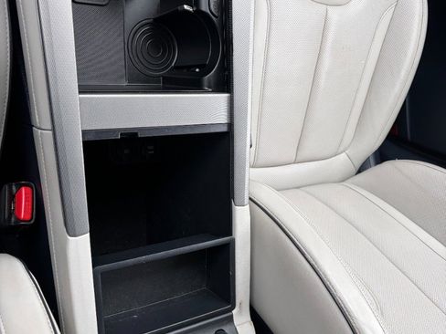 Used 2022 Hyundai Palisade Calligraphy image 19