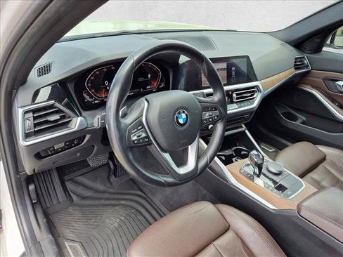 Used 2019 BMW 330i Sedan w/ Convenience Package RWD image 10