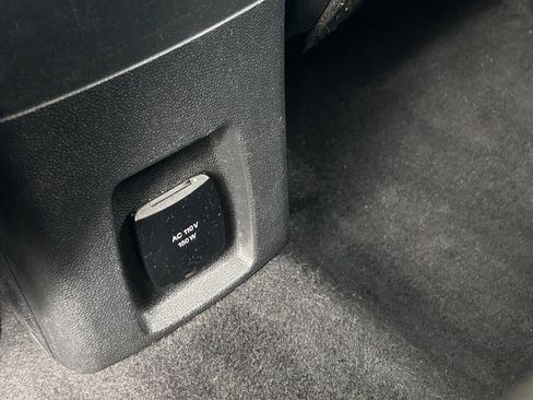 Used 2018 Ford EcoSport SE w/ SE Convenience Package image 29