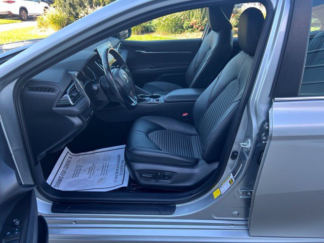 Used 2022 Toyota Camry SE FWD image 23