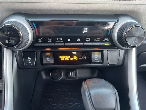 Used 2019 Toyota RAV4 XLE image 35