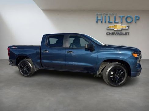 Used 2023 Chevrolet Silverado 1500 Custom image 3