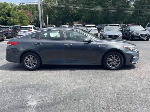 Used 2020 Kia Optima LX FWD image 2