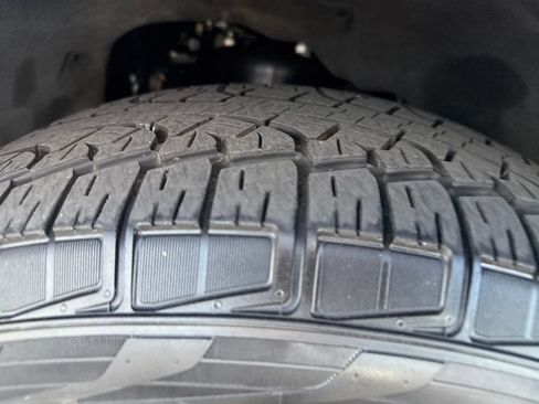 Used 2025 Ford Expedition Active AWD/4WD image 34