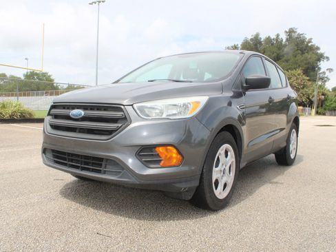 Used 2017 Ford Escape S FWD image 2