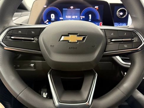 New 2026 Chevrolet Equinox EV LT image 39