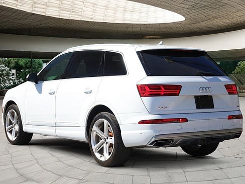 Used 2019 Audi Q7 3.0T Prestige w/ Prestige Package image 5