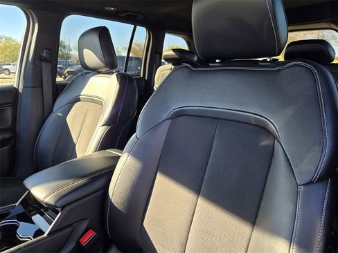 Used 2022 Jeep Grand Cherokee Altitude image 16