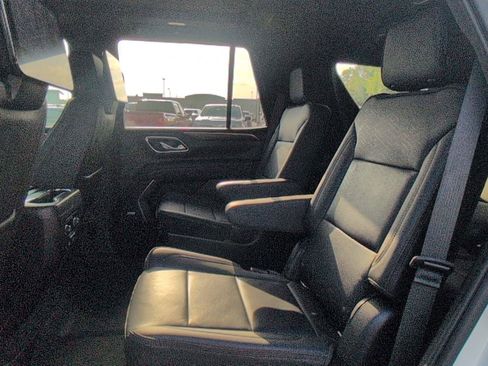 Used 2021 Chevrolet Tahoe High Country w/ Premium Package AWD/4WD image 37