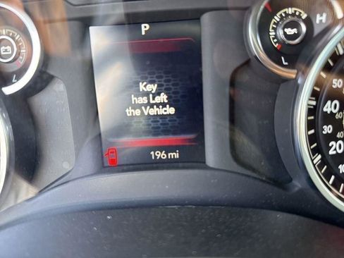 Used 2025 RAM 1500 Lone Star image 21