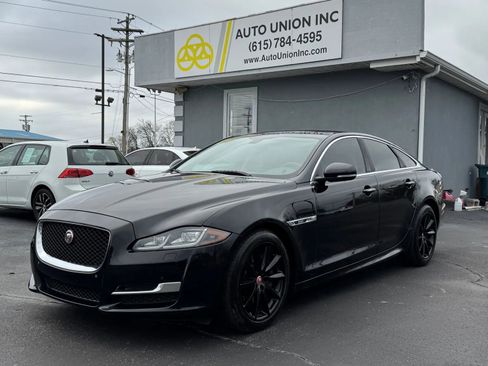 Used 2016 Jaguar XJ R-Sport image 1
