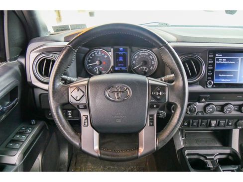 Used 2020 Toyota Tacoma TRD Sport w/ Technology Package image 21