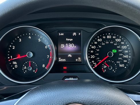 Used 2021 Volkswagen Tiguan S image 24