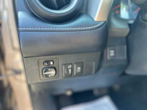 Used 2014 Toyota RAV4 XLE image 39