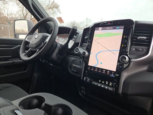 Used 2025 RAM 2500 Big Horn image 8