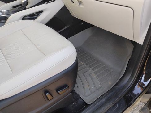 Used 2021 Kia Telluride EX w/ EX Premium Package image 14