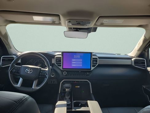 Used 2023 Toyota Tundra Limited image 2