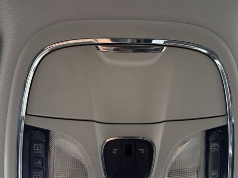 Used 2019 Jeep Cherokee Trailhawk w/ Comfort/Convenience Group image 31