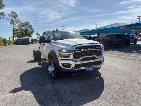 New 2026 RAM 4500 Tradesman w/ Chrome Appearance Group AWD/4WD image 3
